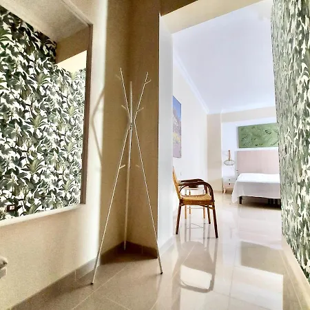 Apartment Aromas Attic *
